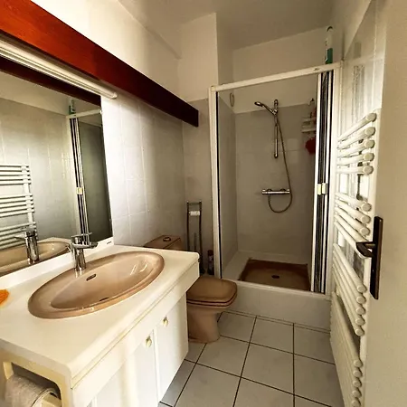 דירה Pour 5 Personnes Avec Wifi Et Parking A - Fr-1-494-197 *